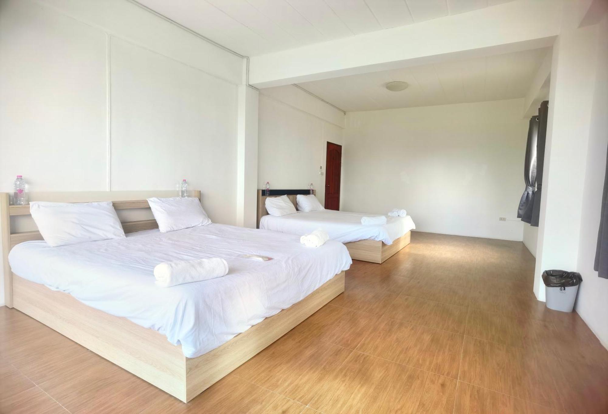 115 Townhouse Hotel Ban Khlong Krang Luaran gambar