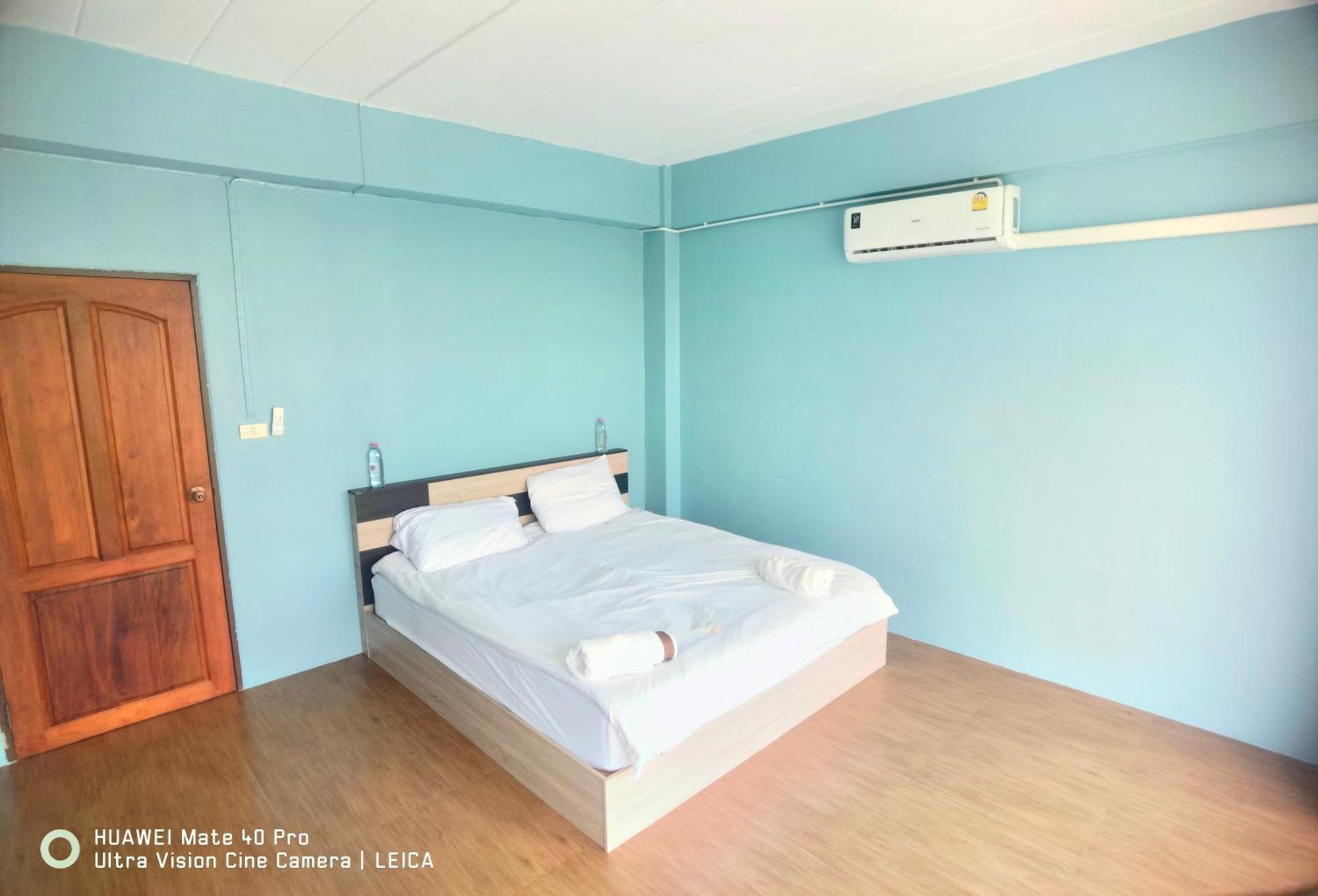 115 Townhouse Hotel Ban Khlong Krang Luaran gambar