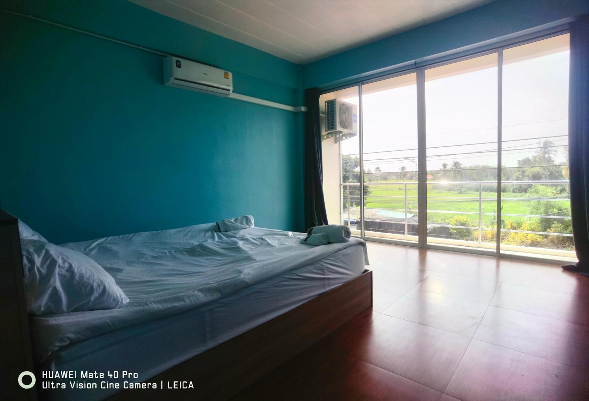 115 Townhouse Hotel Ban Khlong Krang Luaran gambar