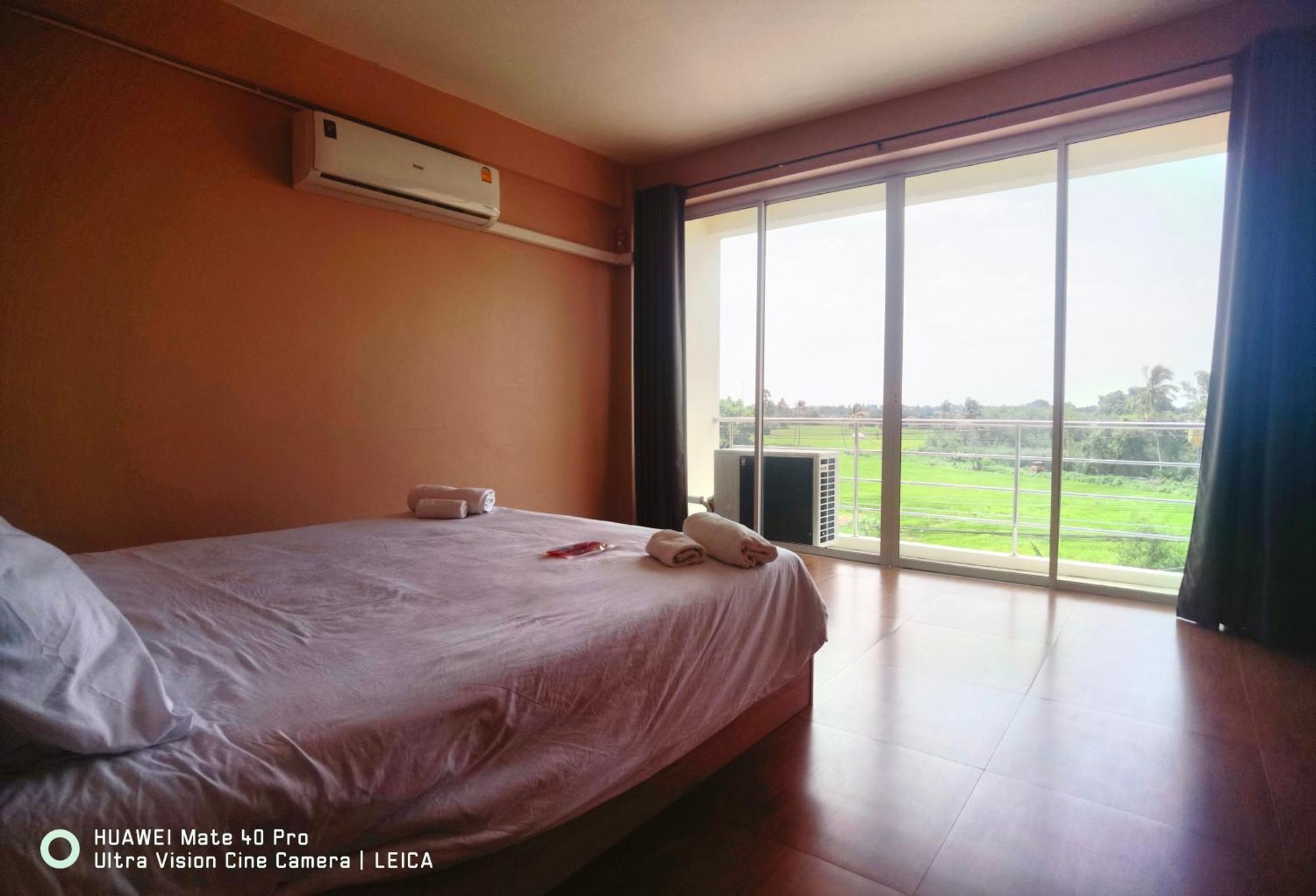 115 Townhouse Hotel Ban Khlong Krang Luaran gambar