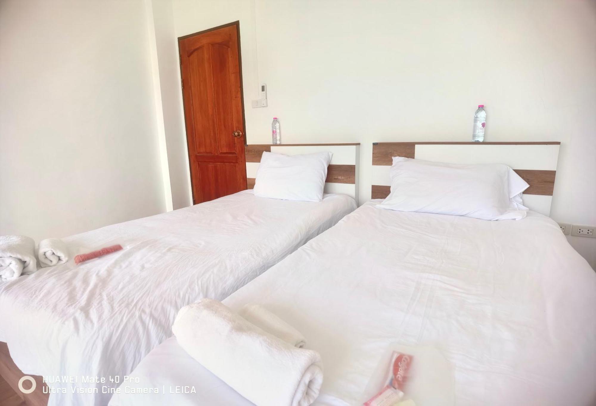 115 Townhouse Hotel Ban Khlong Krang Luaran gambar