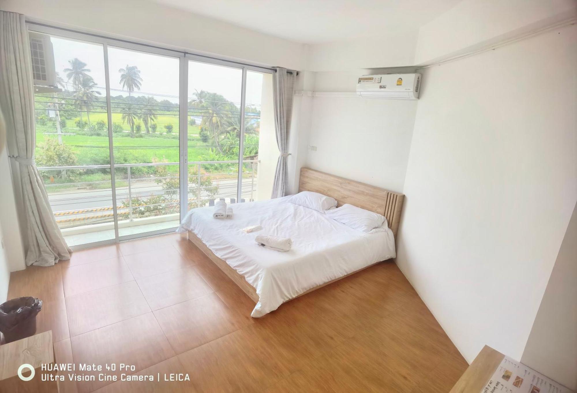 115 Townhouse Hotel Ban Khlong Krang Luaran gambar