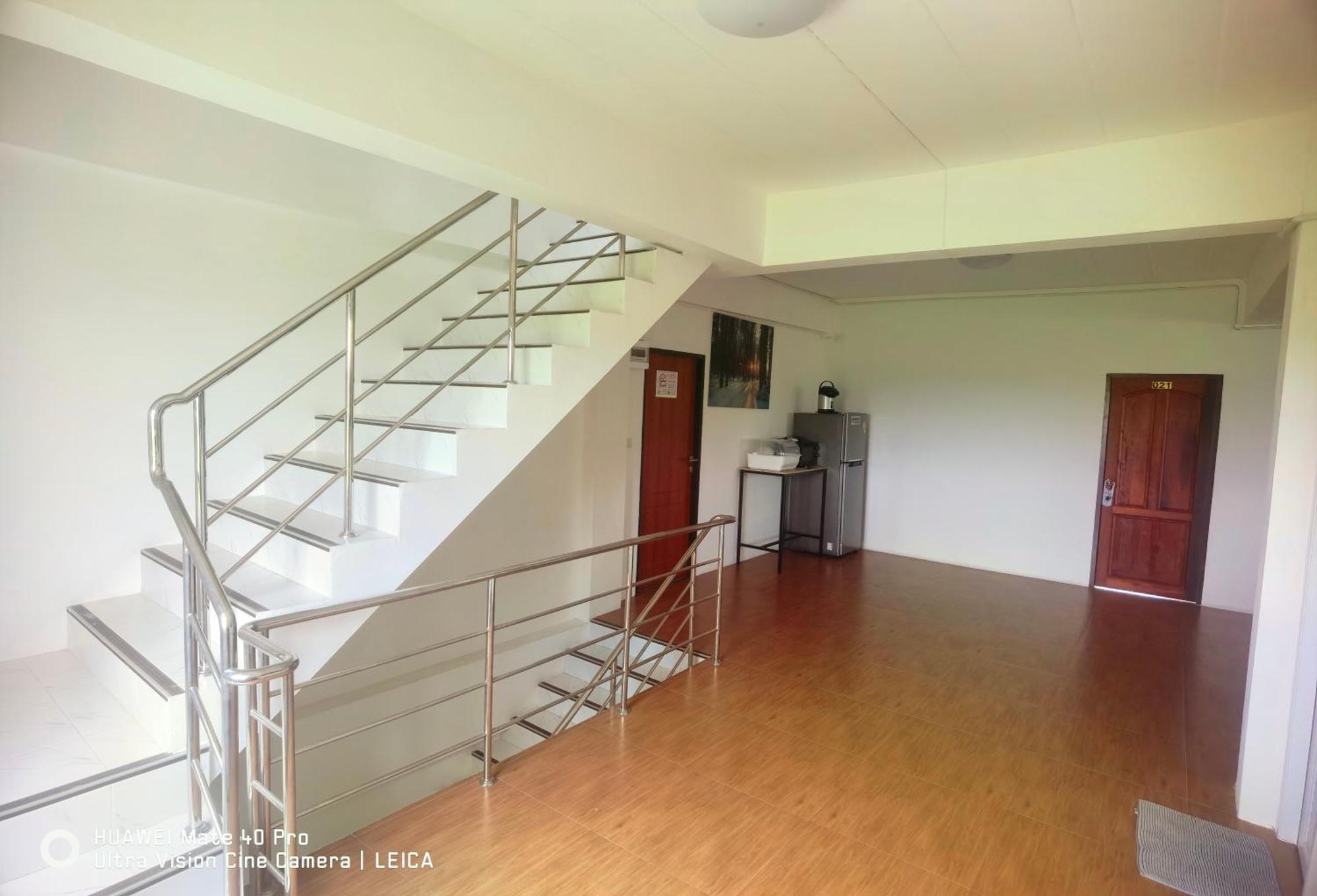 115 Townhouse Hotel Ban Khlong Krang Luaran gambar
