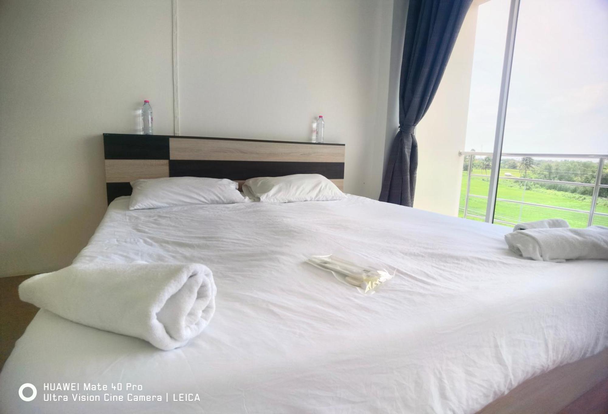 115 Townhouse Hotel Ban Khlong Krang Luaran gambar